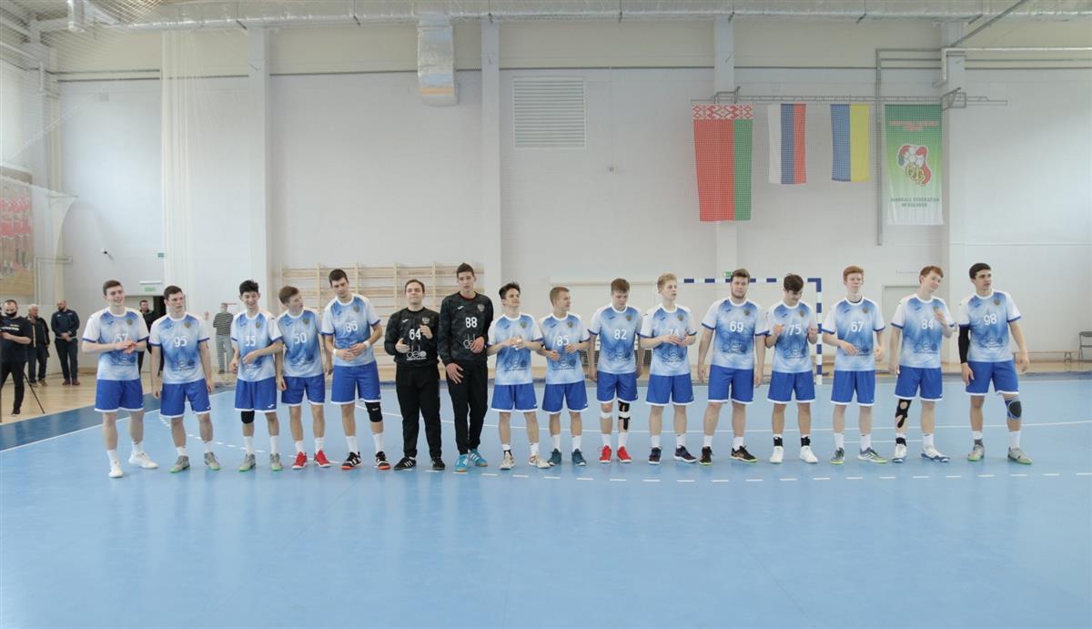 Юниоры – вторые на турнире в Минске