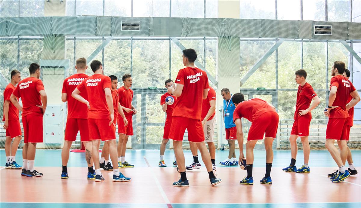 Мужская сборная России U-20 завершила в Новогорске подготовку к чемпионату Европы 