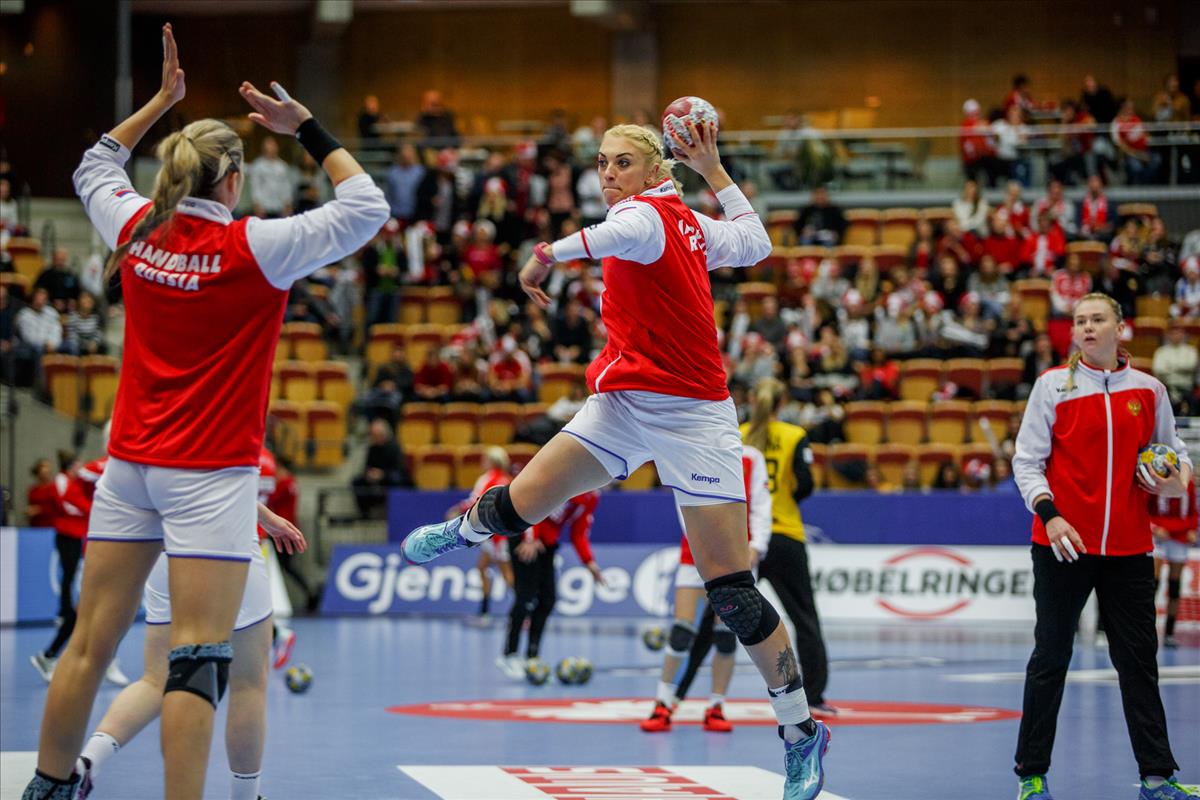 Женская сборная России одержала вторую победу на турнире в Турции