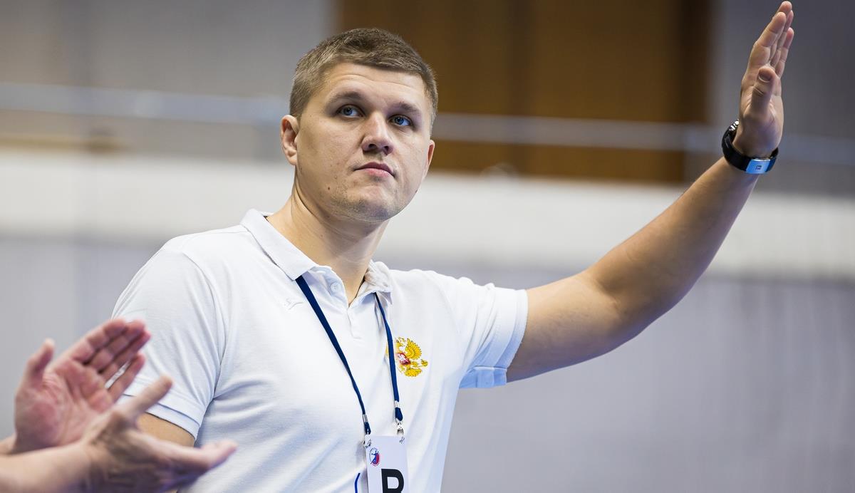 Поздравляем Валентина Бузмакова