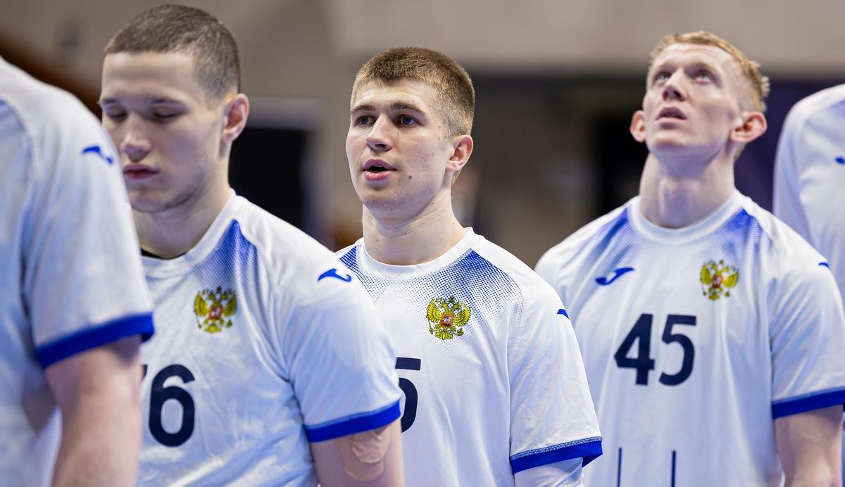 16 гандболистов отправятся на турнир в Китай