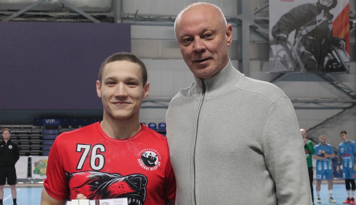 Поздравляем Александра Тучкина