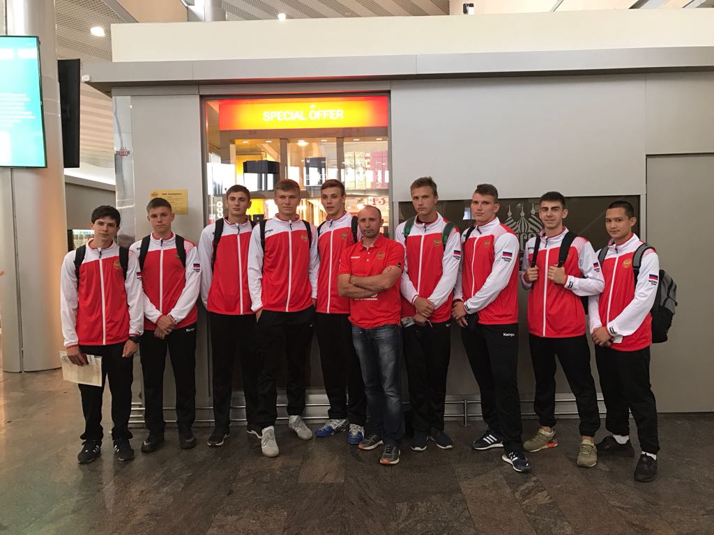 Мужская сборная России U-17 вступает в борьбу на чемпионате мира по пляжному гандболу