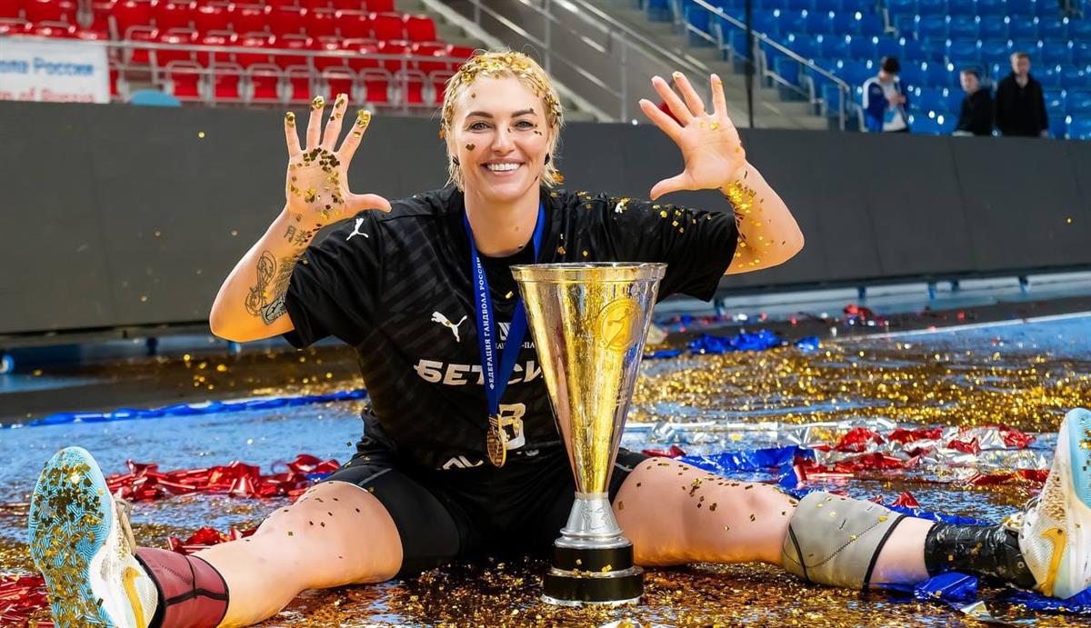 Поздравляем Анну Сень!