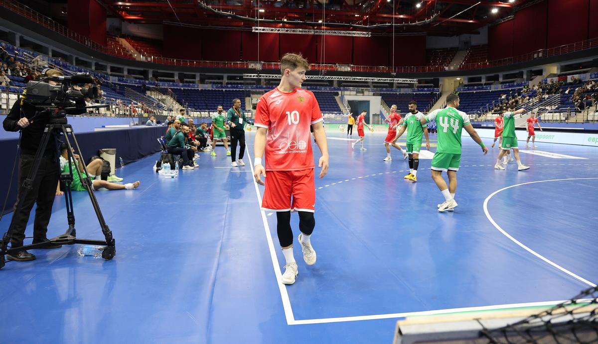 Пятничный разгром. Сборная России стартовала в Минске с убедительной победы