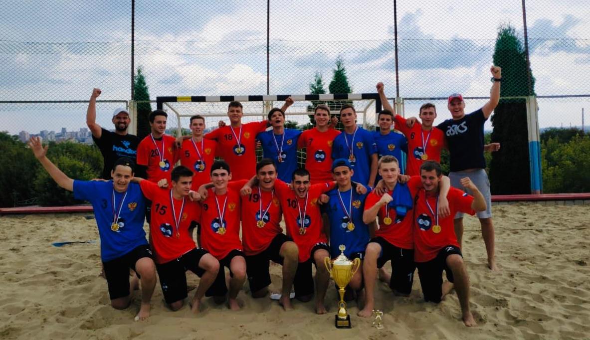 Команда Ставропольского края стала чемпионом России по пляжному гандболу среди юношей