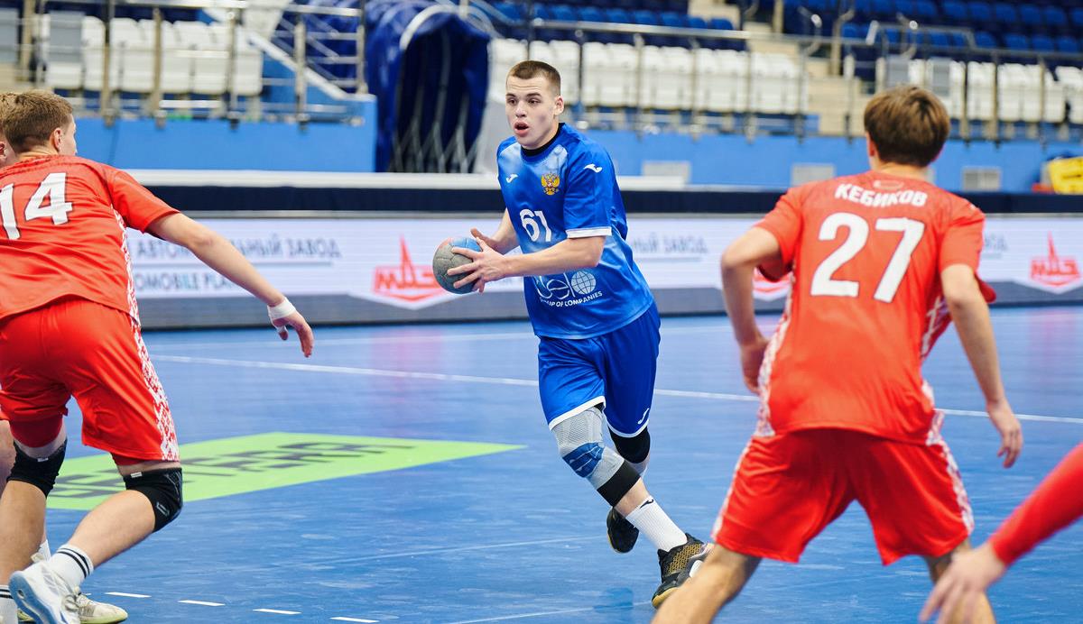 Белорусы наказали за потери. Первый раунд противостояния юношей остался за хозяевами