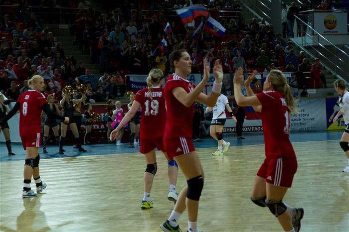 ЖЕНСКАЯ СБОРНАЯ РОССИИ ГОТОВИТСЯ К ЧЕМПИОНАТУ ЕВРОПЫ